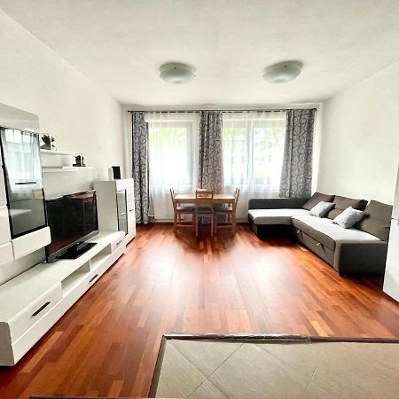 Centrum Park Apartment+ Prága Kültér fotó