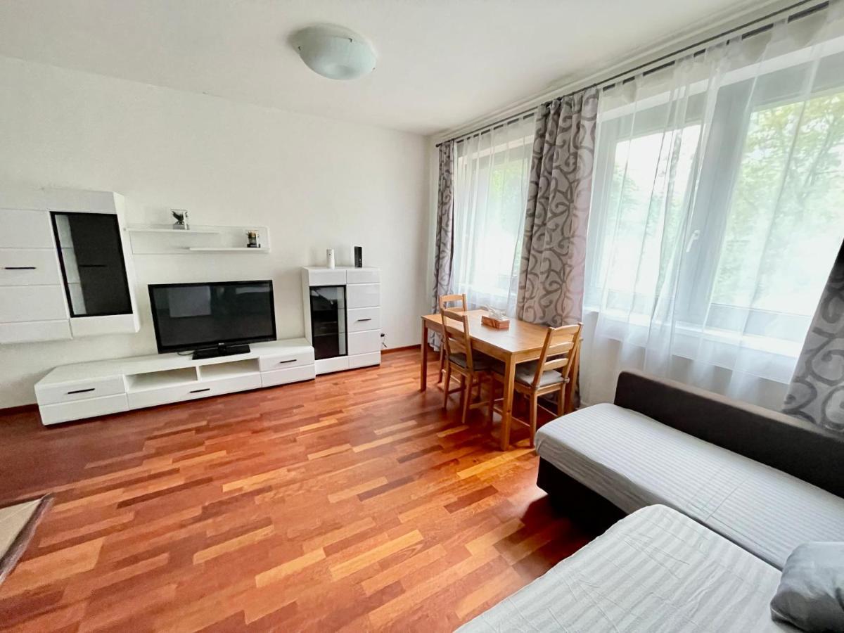Centrum Park Apartment+ Prága Kültér fotó