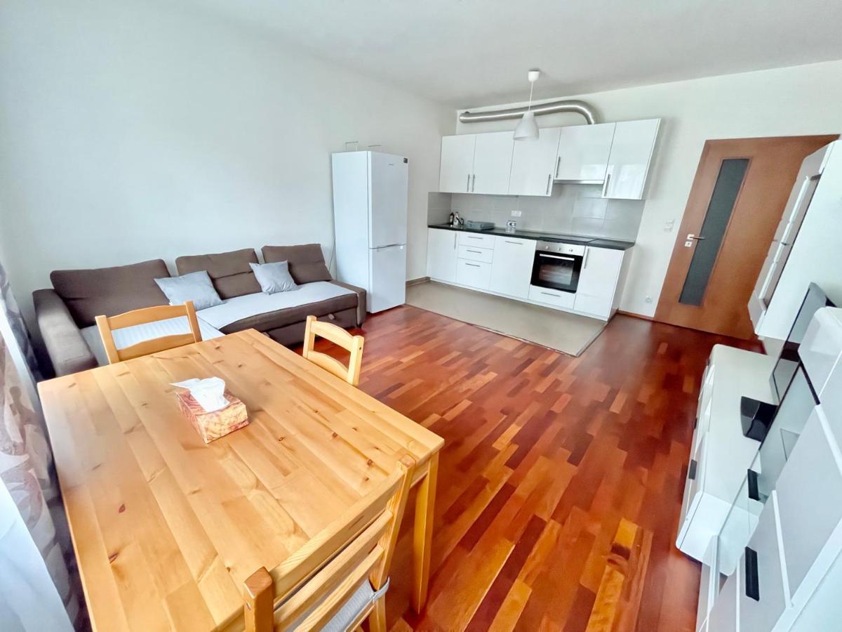 Centrum Park Apartment+ Prága Kültér fotó
